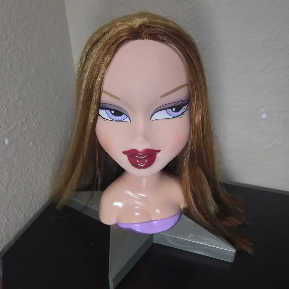 Vintage 2005 Bratz Ooh La La Dana Funky Fashion Makeover Styling Head RARE HTF